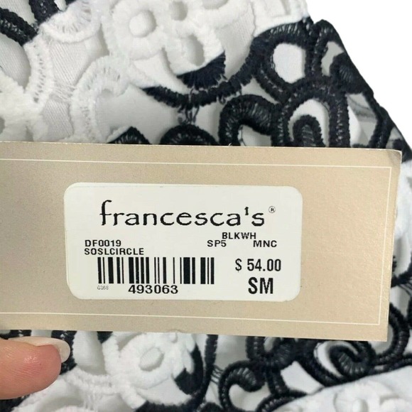 Francesca's Women's Dress Black White Halter Neck Floral Eyelet Size S NWT $54 - Picture 11 of 12
